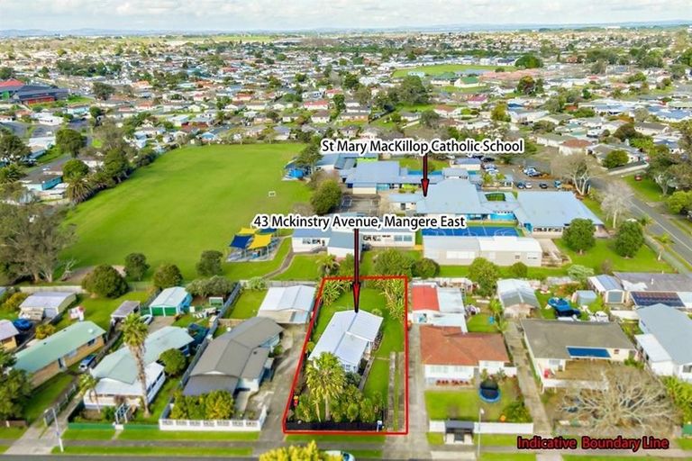 Photo of property in 43 Mckinstry Avenue, Mangere East, Auckland, 2024