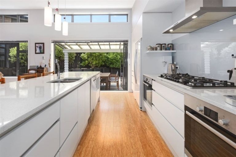 Photo of property in 40 Mo Street, Camborne, Porirua, 5026