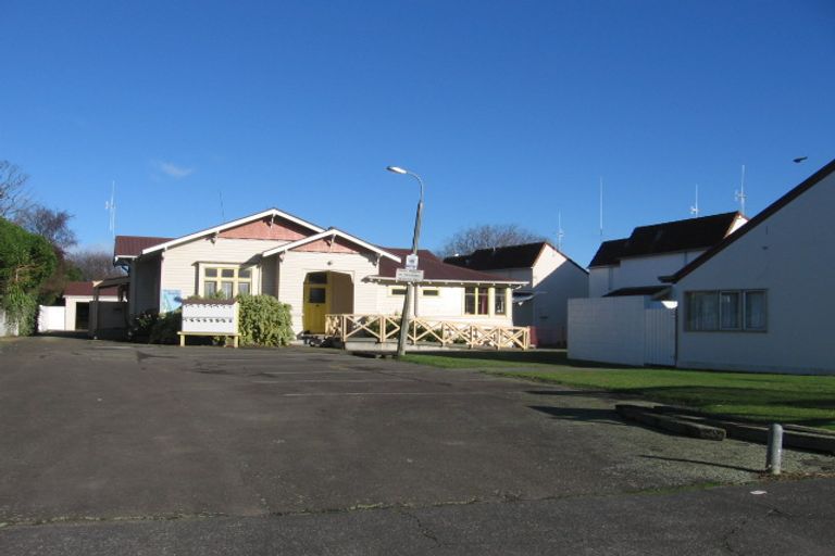 Photo of property in 74 Wood Street, Takaro, Palmerston North, 4410