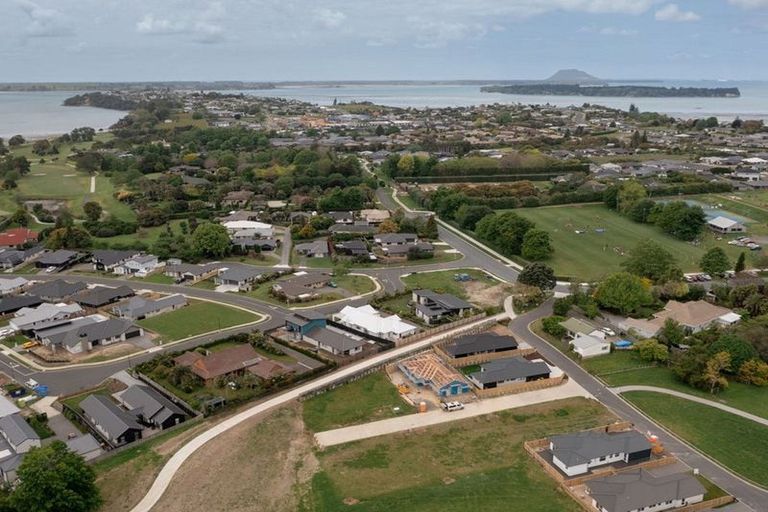 Photo of property in 49d Western Avenue, Omokoroa, 3172