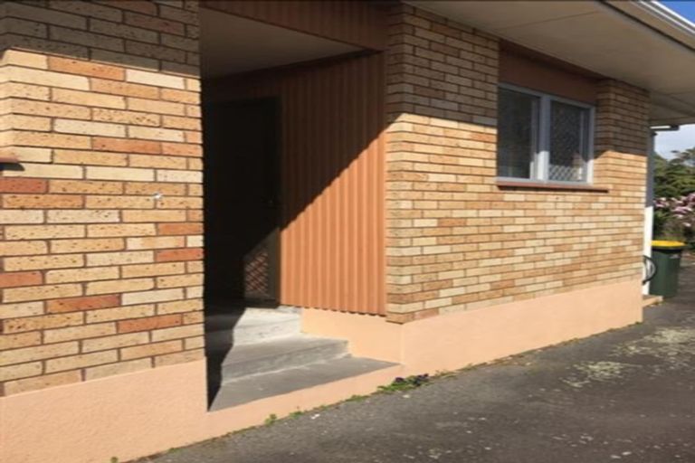 Photo of property in 4 Standish Street, New Plymouth, 4310