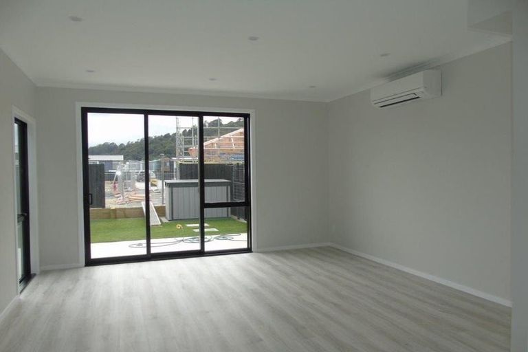 Photo of property in 35 Doug Jensen Street, Wallaceville, Upper Hutt, 5018