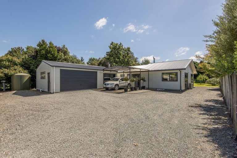 Photo of property in 21a Cross Street, Coalgate, 7673