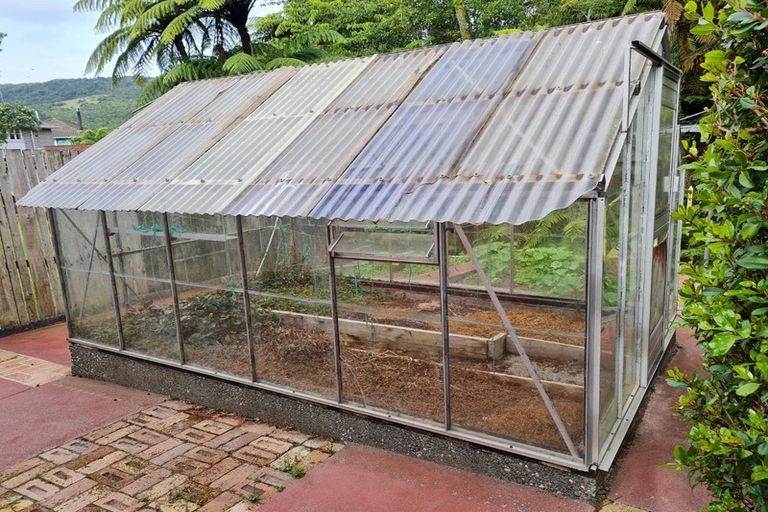 Photo of property in 8 Leith Crescent, Greymouth, 7805