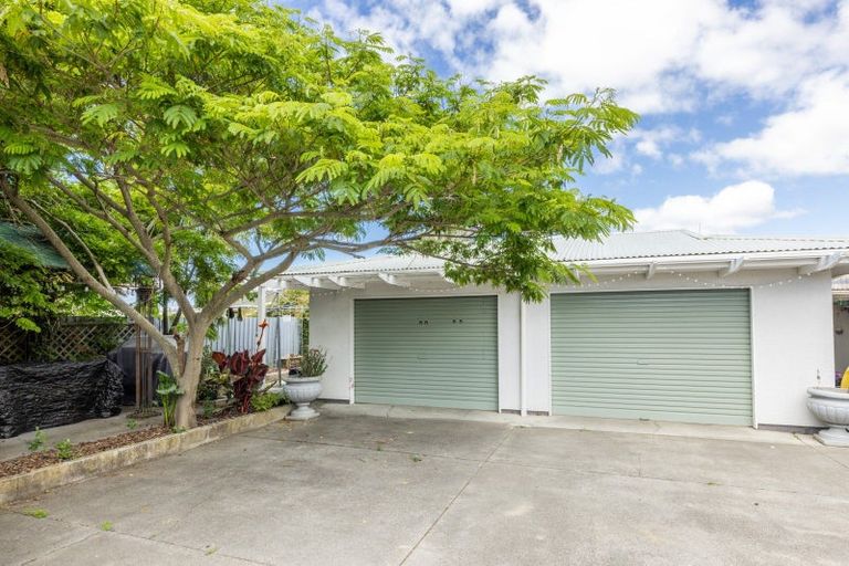 Photo of property in 34 Hammond Road, Taradale, Napier, 4112