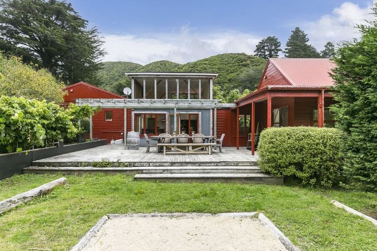 Photo of property in 287 South Karori Road, Karori, Wellington, 6012