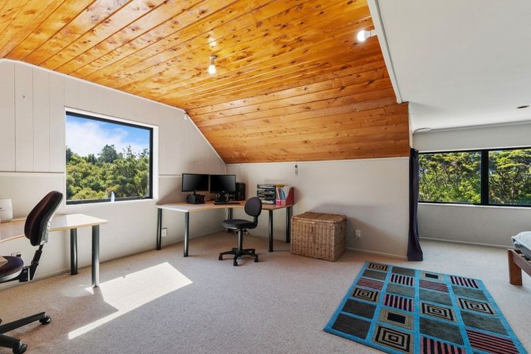 Photo of property in 3 William Pitcher Place, Greenhithe, Auckland, 0632