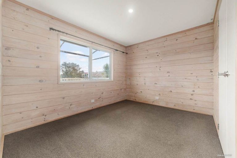 Photo of property in 219a Birkdale Road, Birkdale, Auckland, 0626