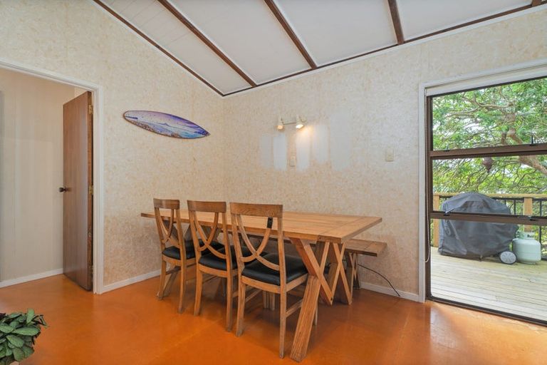 Photo of property in 43 Oyster Drive, Cooks Beach, Whitianga, 3591