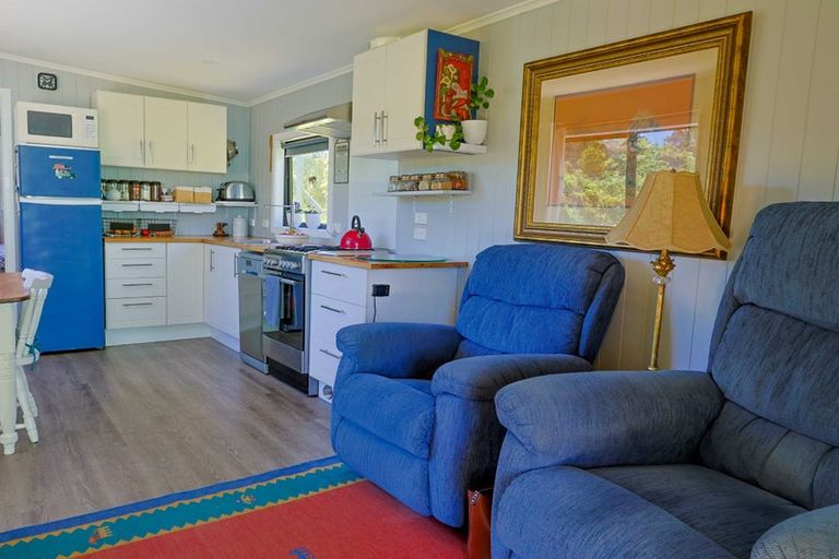 Photo of property in 245 Horokiwi Road, Horokiwi, Wellington, 5016