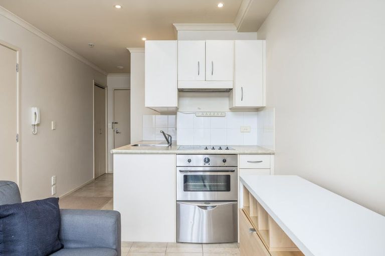 Photo of property in The Rennaissance, 13f/18 Ronwood Avenue, Manukau, Auckland, 2104