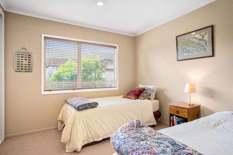 Photo of property in 77 Summerland Drive, Henderson, Auckland, 0612