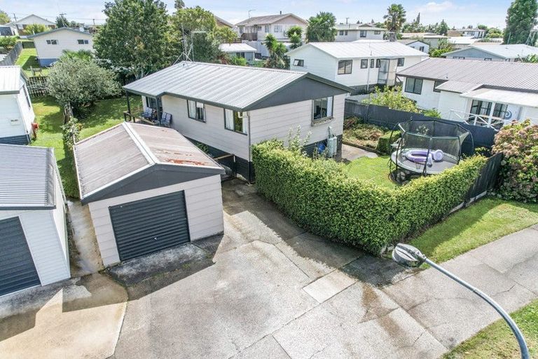 Photo of property in 40 Lindsay Crescent, Nawton, Hamilton, 3200