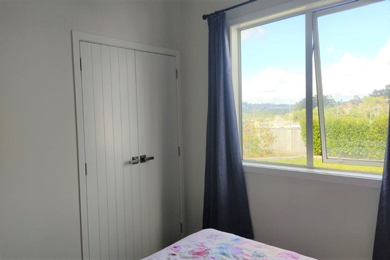 Photo of property in 45 Rathmullen Place, Pinehill, Auckland, 0632