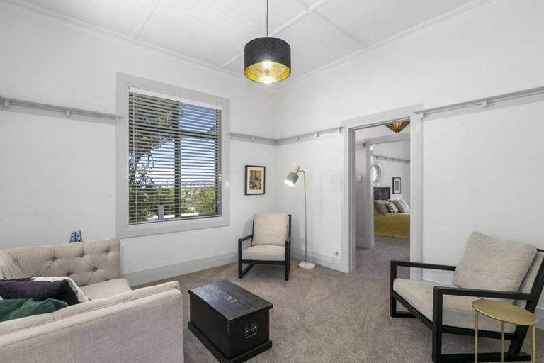 Photo of property in 60 Gladstone Road, Dalmore, Dunedin, 9010