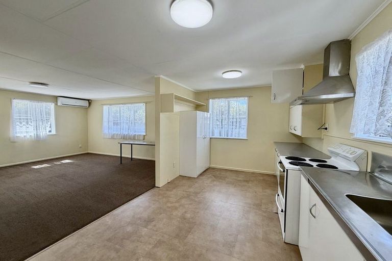 Photo of property in 2/10 Taka Street, Takanini, 2112