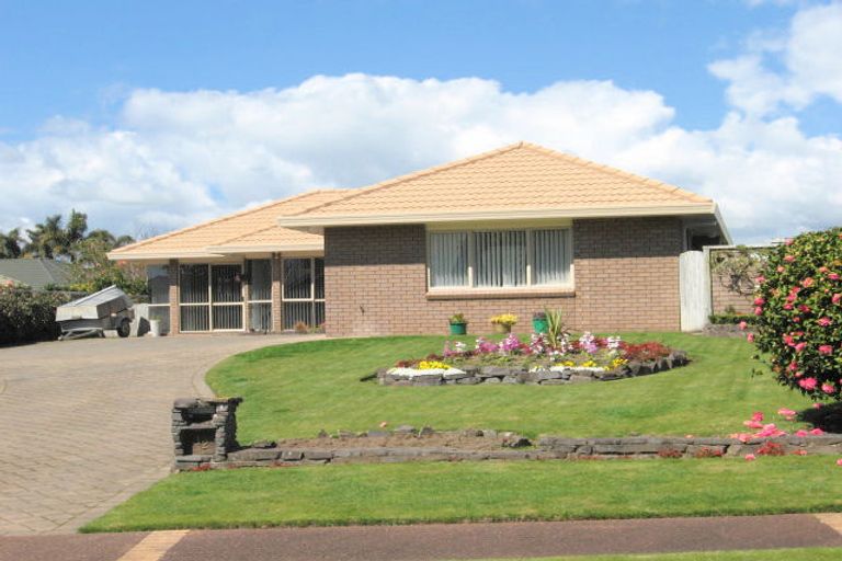 Photo of property in 12 Knightsbridge Place, Bethlehem, Tauranga, 3110