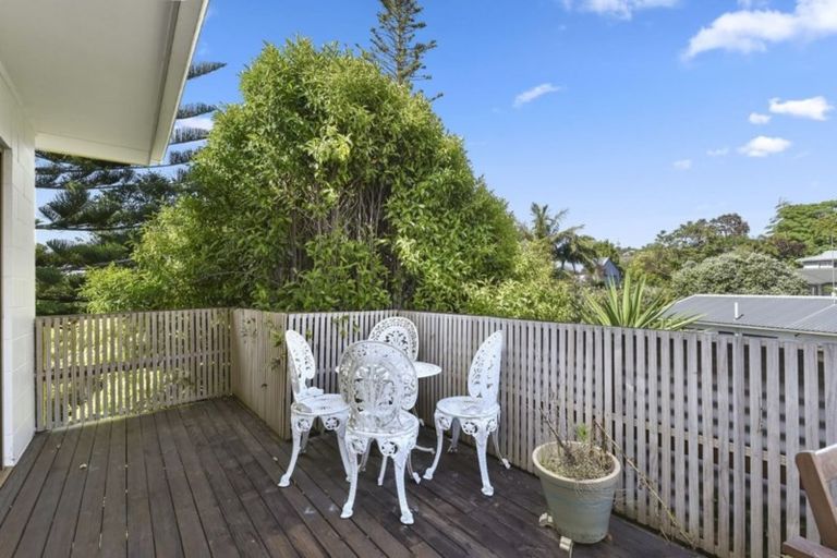 Photo of property in 2/32 Stredwick Drive, Torbay, Auckland, 0630