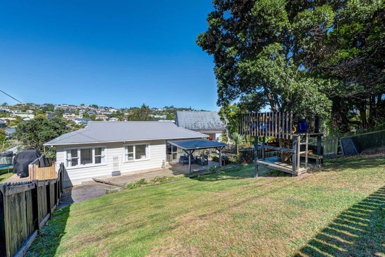 Photo of property in 245 Vipond Road, Stanmore Bay, Whangaparaoa, 0932