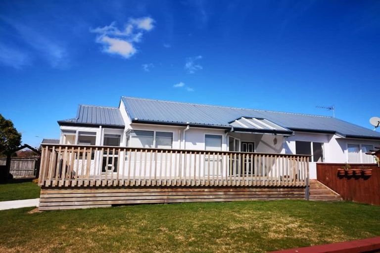 Photo of property in 2 Caesar Roose Drive, Glenview, Hamilton, 3206