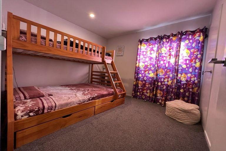 Photo of property in 41 Regiment Road, Papakura, 2110