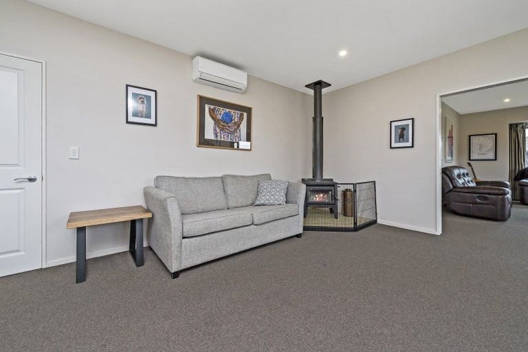 Photo of property in 6 Greenan Place, Doyleston, 7683