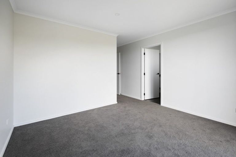 Photo of property in 154b Pacific Drive, Fitzherbert, Palmerston North, 4410