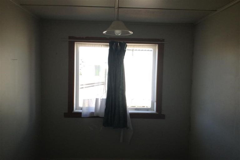 Photo of property in 14 Richmond Street, Inglewood, 4330