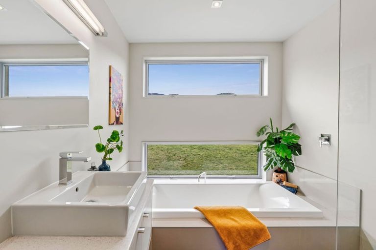 Photo of property in 46 Paterson Drive, Hawea Flat, Wanaka, 9382