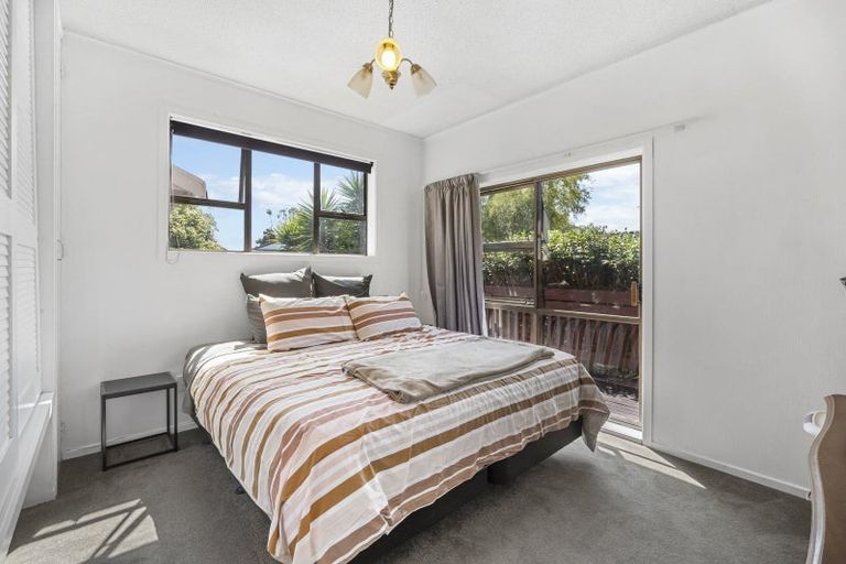 Photo of property in 15a Selwyn Street, Lower Vogeltown, New Plymouth, 4310