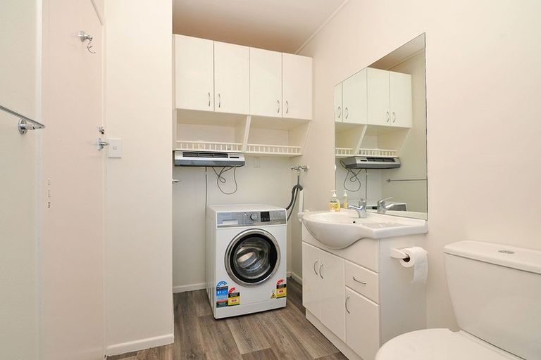 Photo of property in 23 Rangitane Street, Maupuia, Wellington, 6022