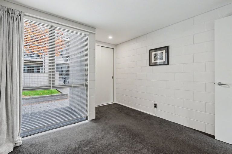 Photo of property in 2/868 Colombo Street, Christchurch Central, Christchurch, 8013