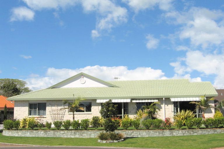 Photo of property in 16 Knightsbridge Place, Bethlehem, Tauranga, 3110