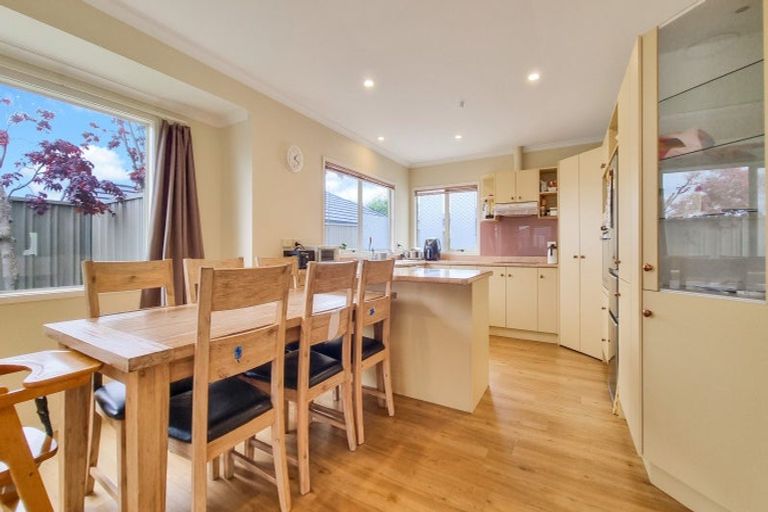 Photo of property in 38 Owhatiura Drive, Lynmore, Rotorua, 3010