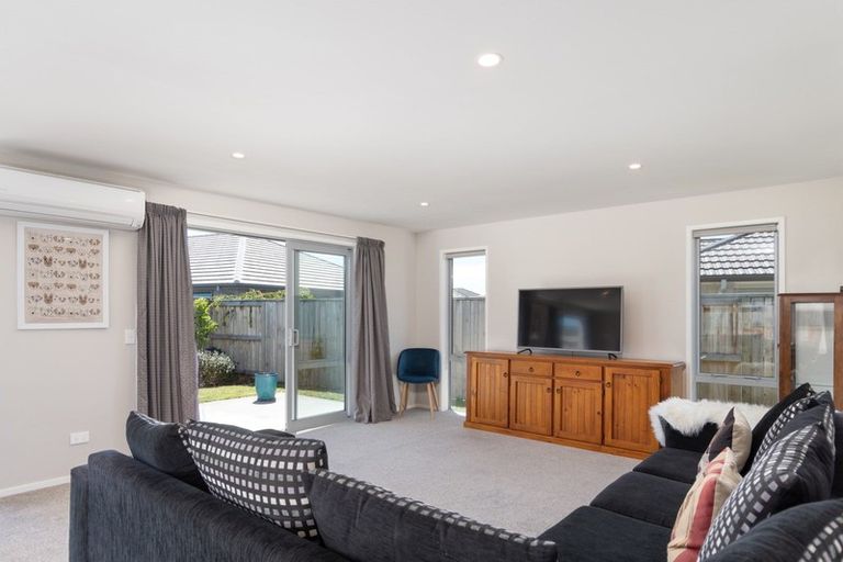 Photo of property in 128 Puhirake Crescent, Pyes Pa, Tauranga, 3112