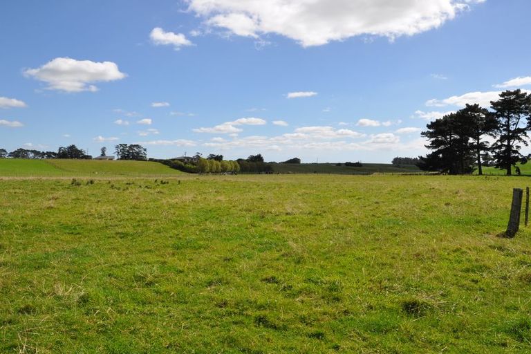 Photo of property in 271 Scotts Road, Linton, Palmerston North, 4472