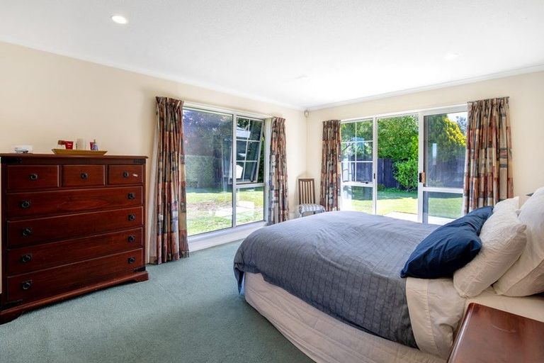 Photo of property in 16 Durrell Way, Rolleston, 7614