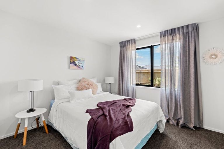 Photo of property in 14 Waitaha Place, Bell Block, New Plymouth, 4312