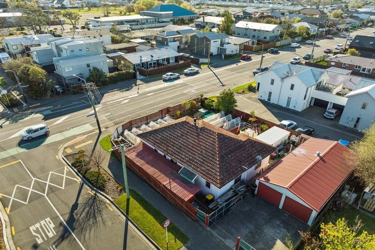 Photo of property in 468 Barbadoes Street, Edgeware, Christchurch, 8013