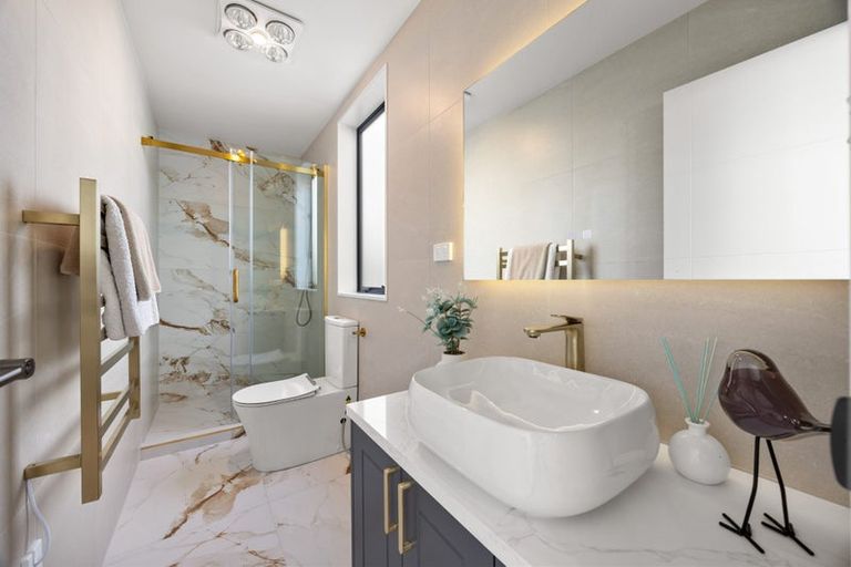 Photo of property in 35 Park Green Avenue, Rosehill, Papakura, 2113