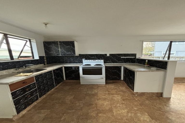 Photo of property in 2/7 Eldon Grove, Taita, Lower Hutt, 5019