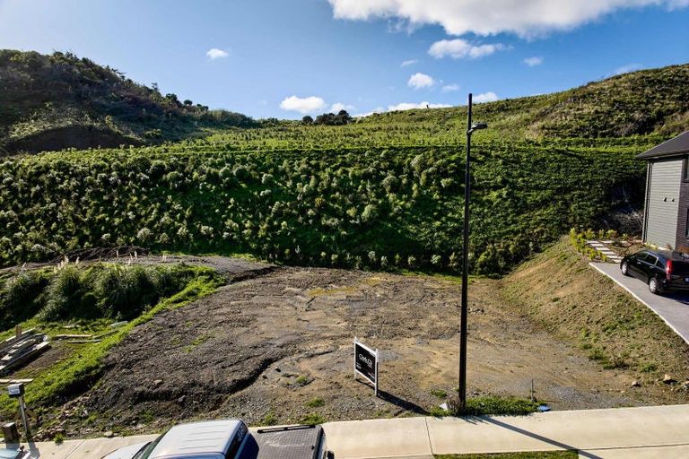 Photo of property in 19 Oakum Road, Whitby, Porirua, 5024