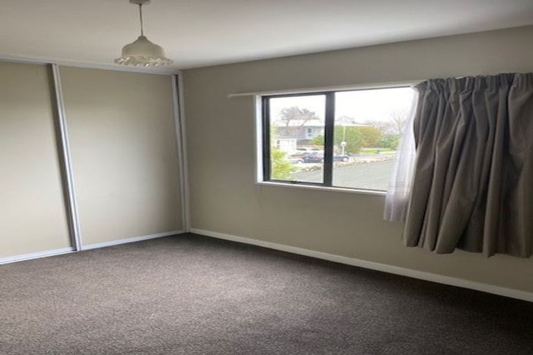 Photo of property in 2/4 Brockworth Place, Riccarton, Christchurch, 8011