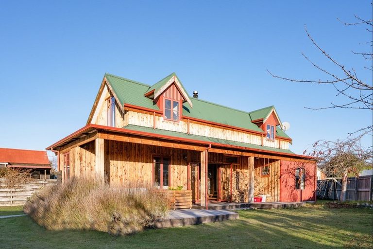 Photo of property in 47 Lagoon Avenue, Albert Town, Wanaka, 9305