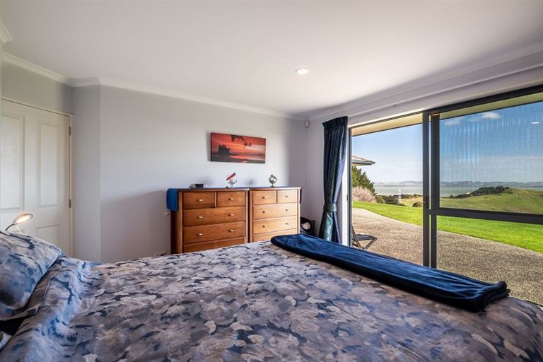 Photo of property in 16 Oyster Road West, Kaukapakapa, Warkworth, 0984