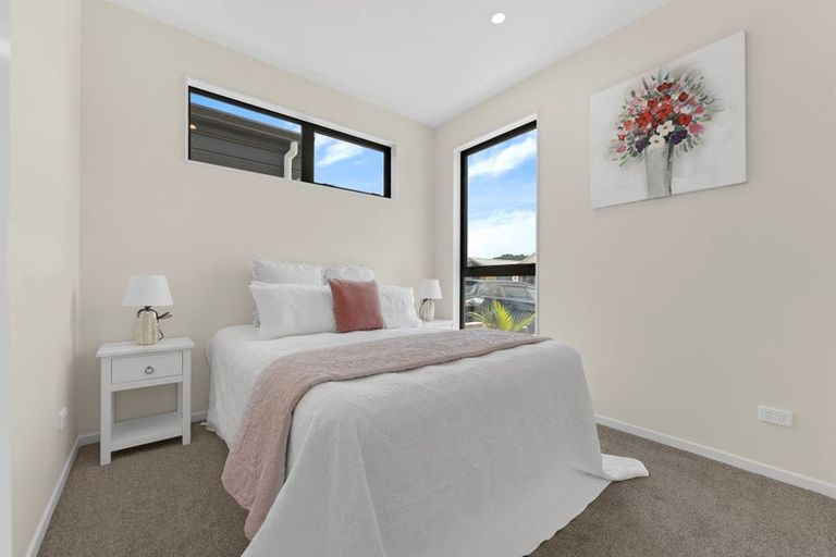 Photo of property in 1 Taukahiwi Road, Pukekohe, 2120