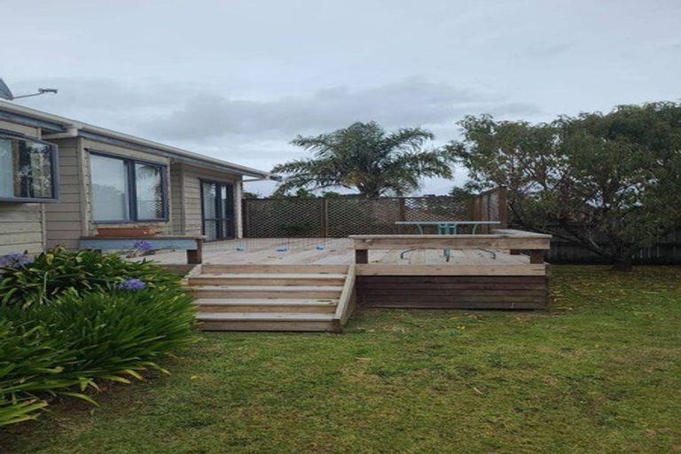 Photo of property in 21 Pono Place, Waiuku, 2123