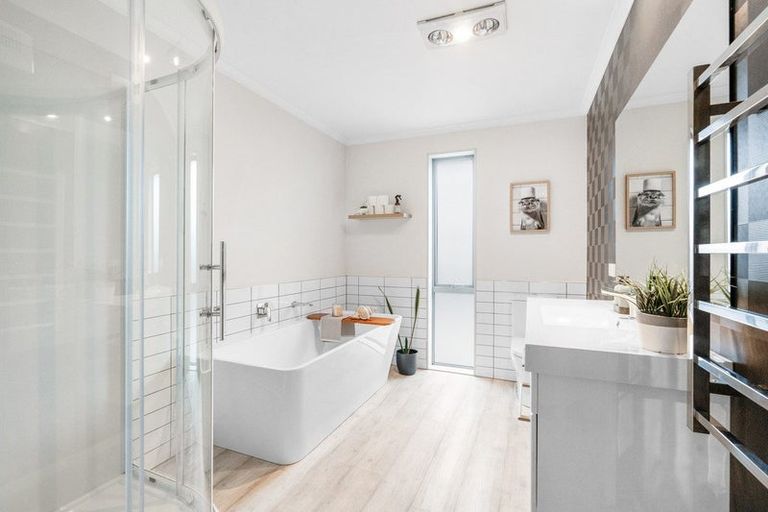 Photo of property in 18 Lancaster Lane, Waldronville, Dunedin, 9018