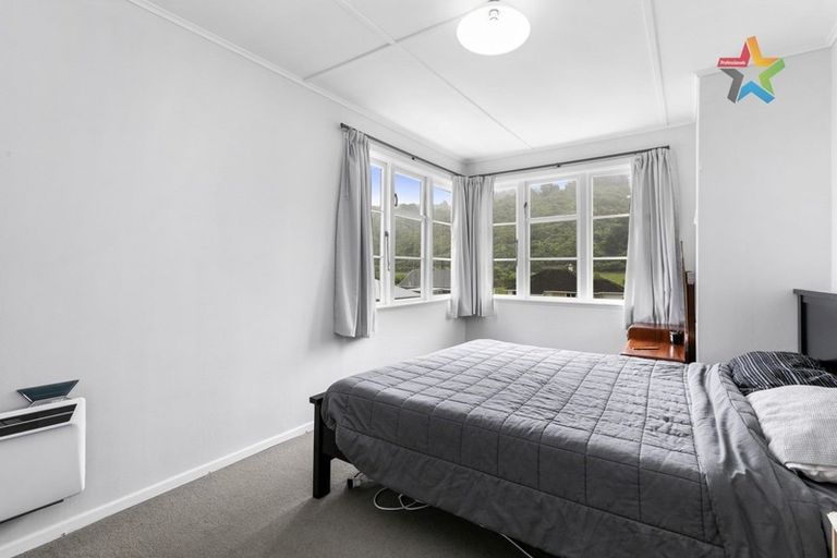 Photo of property in 51 Compton Crescent, Taita, Lower Hutt, 5011