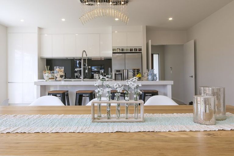 Photo of property in 14 Turpin Road, Riverhead, 0820